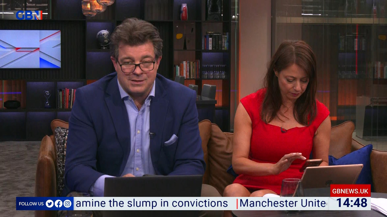 06.18 - 12.00.00 - DePiero & Halligan. What makes Britain tick. The n..._004.ts_snapshot_22.35.123