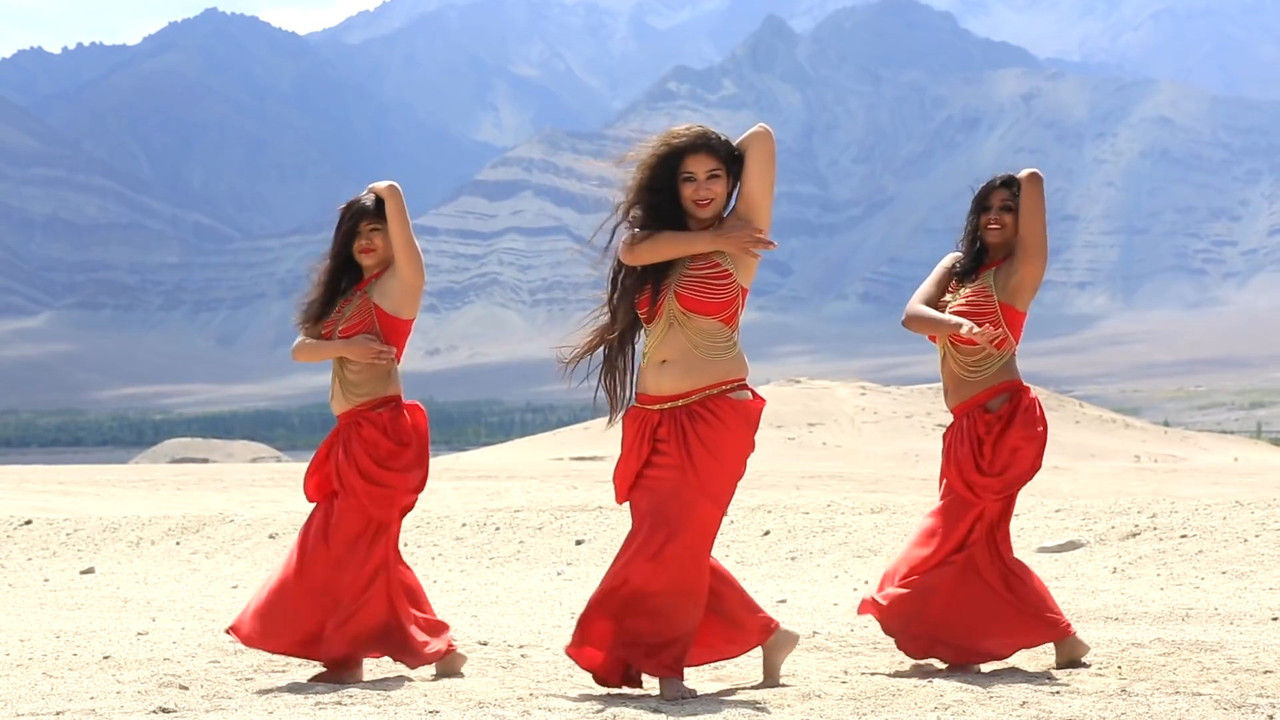 sexy belly dance.mkv_snapshot_02.09.103