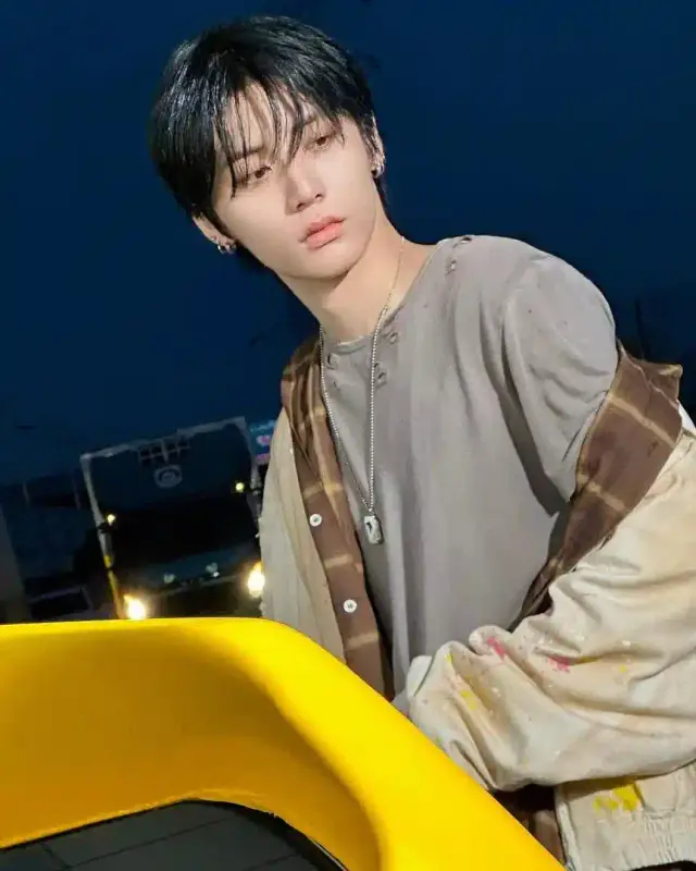 20251005_142437_copy_864x1080