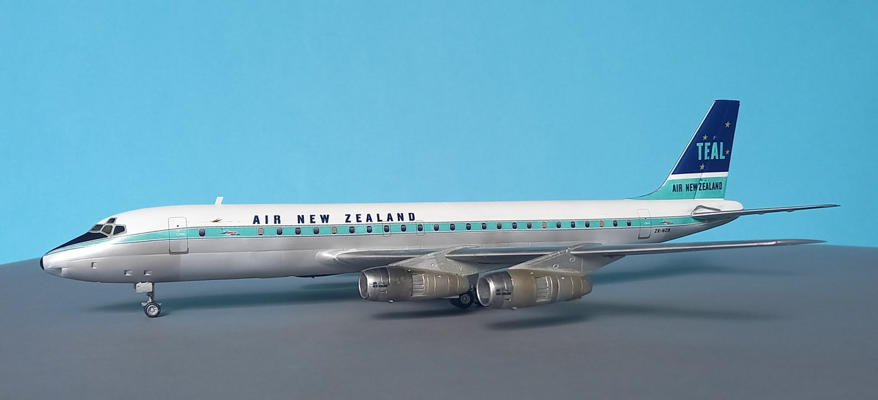 DC-8-52 Air New Zealand, Authentic Airliners 1:144 - Ready