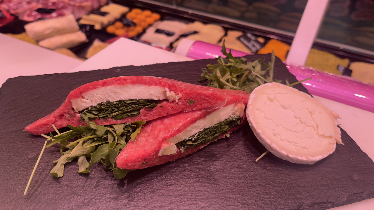 Sandwich De Rulo De Cabra