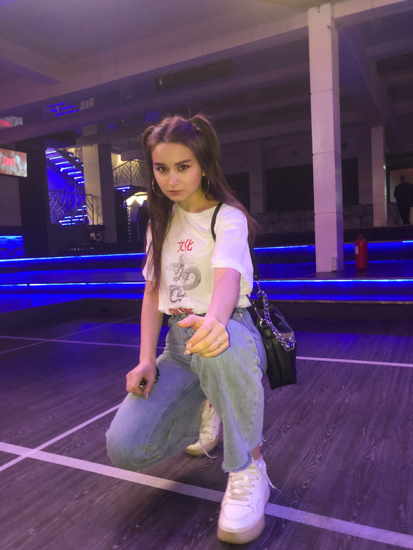 6FEC778A-5B34-4765-A100-14E057DA8880