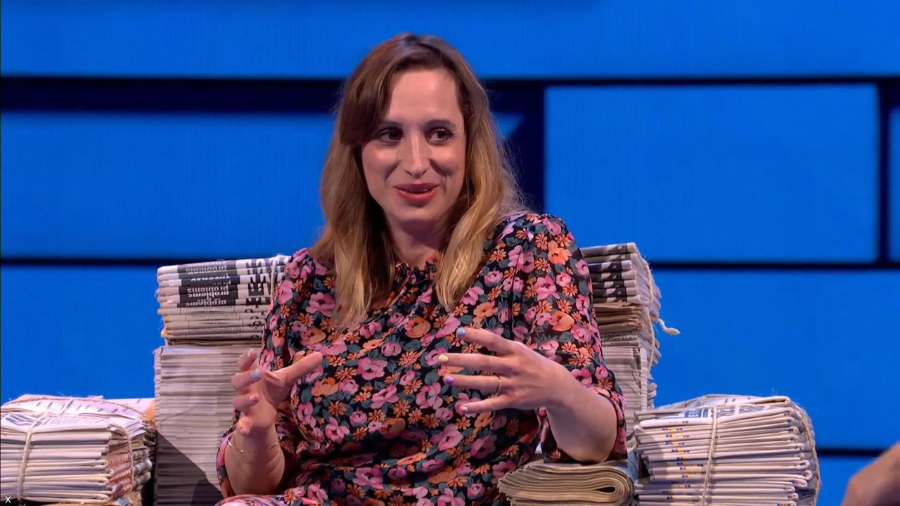 Isy Suttie 171021.mp4_snapshot_07.55_[2021.10.17_03.06.51]