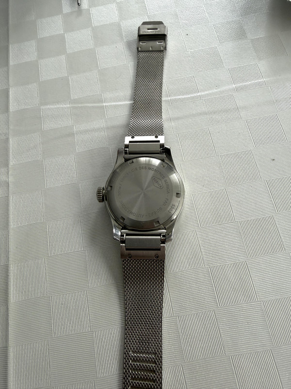 D3FAD4D1-40C1-42F4-A67B-58A9016FF1B9