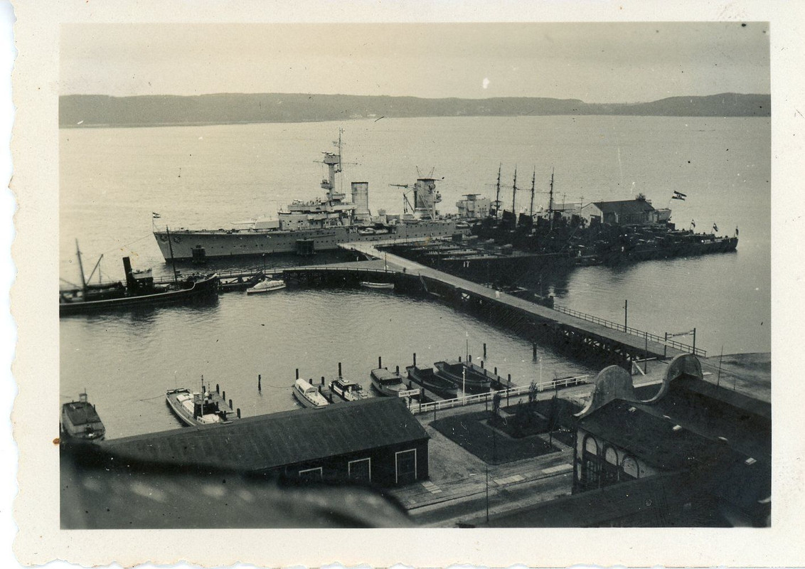 Kreuzer Königsberg KM Marine Foto1
