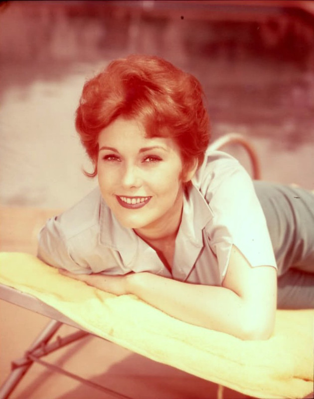 kim_novak_396