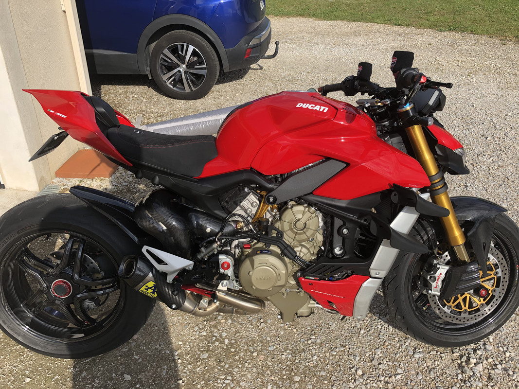 27CC2868-E83E-4E41-9A30-5F140413DE67