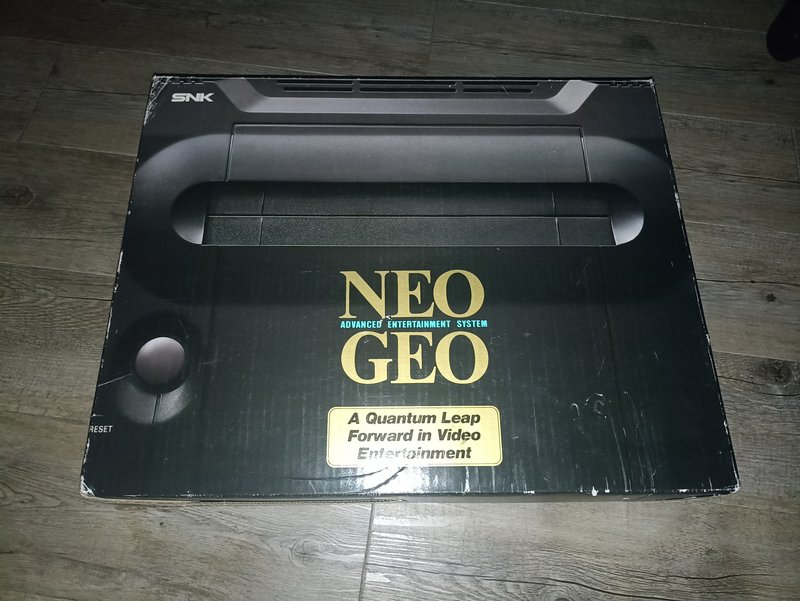 [Vendu] Console Neo Geo AES - Boîte Guillemot + double notice FR/US IMG-20220402-021507