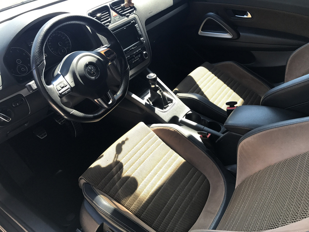 2E58A187-0110-4D5B-9CEC-E0EC5A65049E