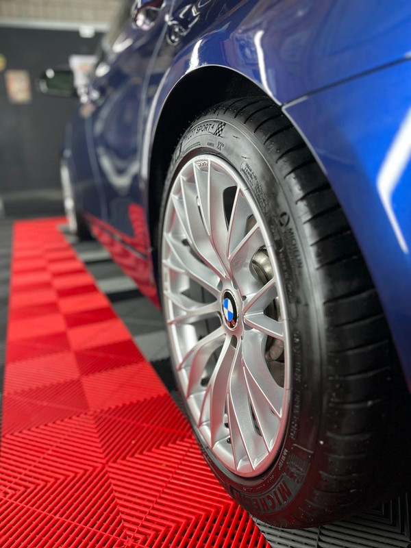 F56E1664-1C80-43DD-B3EA-88C0DAF1585A