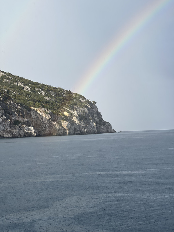 4DE93B1A-FAFF-427F-A269-F7CB6395A5B6