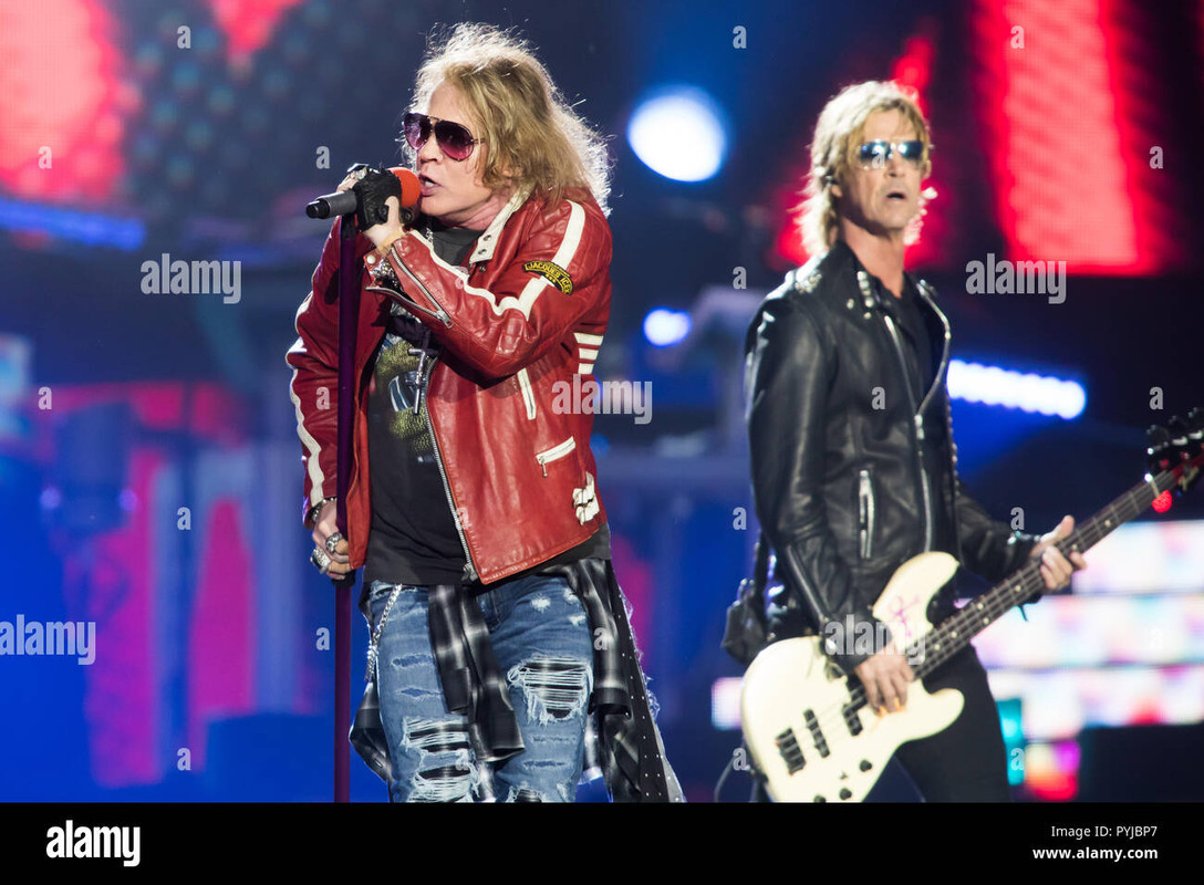 guns-n-roses-perform-in-the-not-in-this-