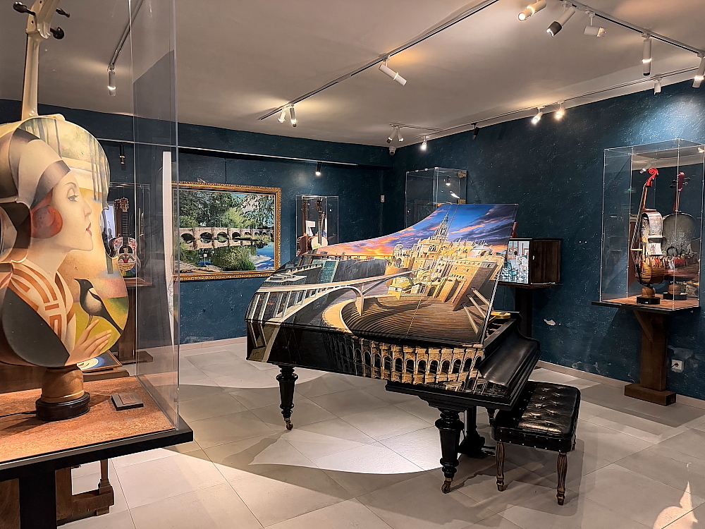 Интересные предметы из путешествий