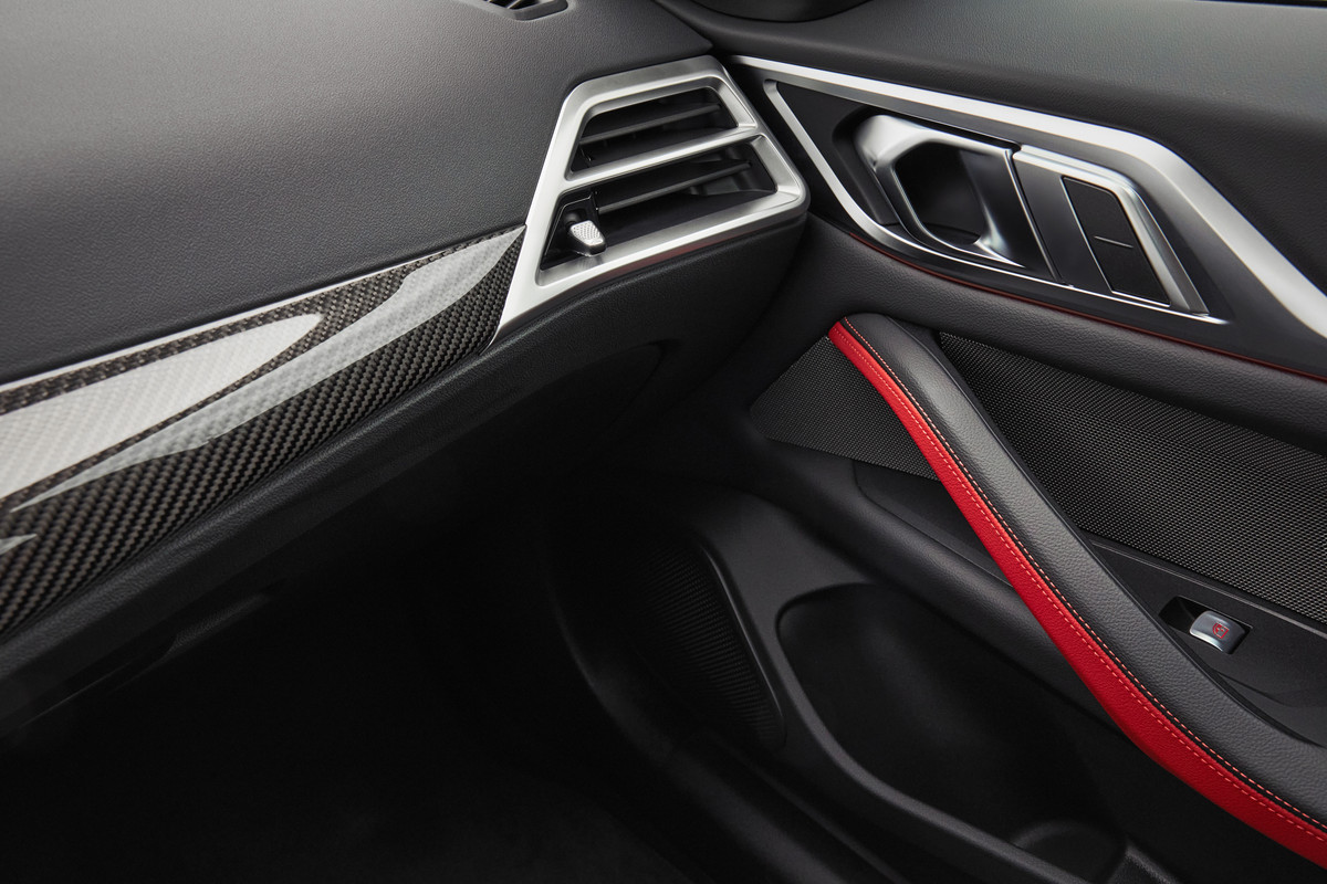 P90546660_highRes_the-new-bmw-i4-m50-x
