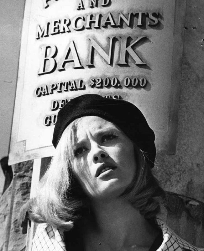 Faye_Dunaway_b12