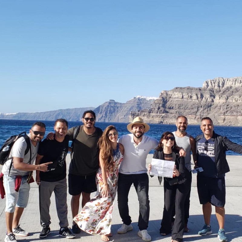 Brazilians Band desembarcando na Grécia para um casamento em Santorini