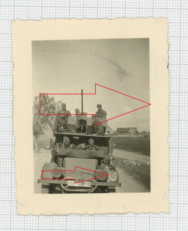 Foto Luftwaffe LKW mit Flak und taktischem Zeichen am Kotflügel