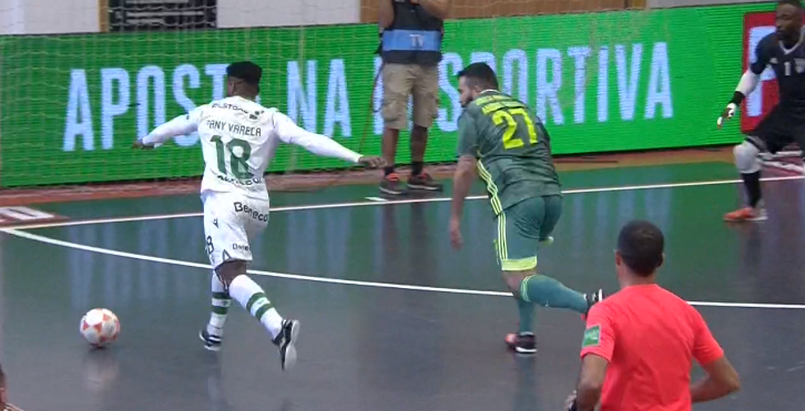 FUTSAL: SPORTING VENCE LEÕES DE PORTO SALVO E LIDERA ISOLADO