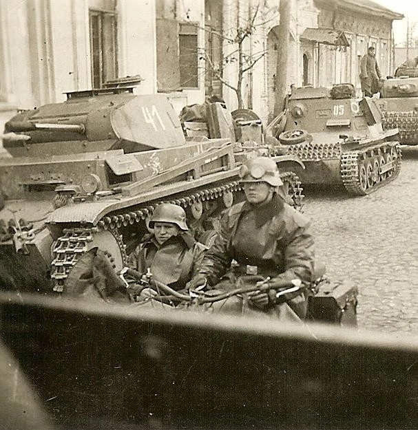 BEST Luftwaffe Motorcycle by 11 Panzer Division Panzer Tanks on Street