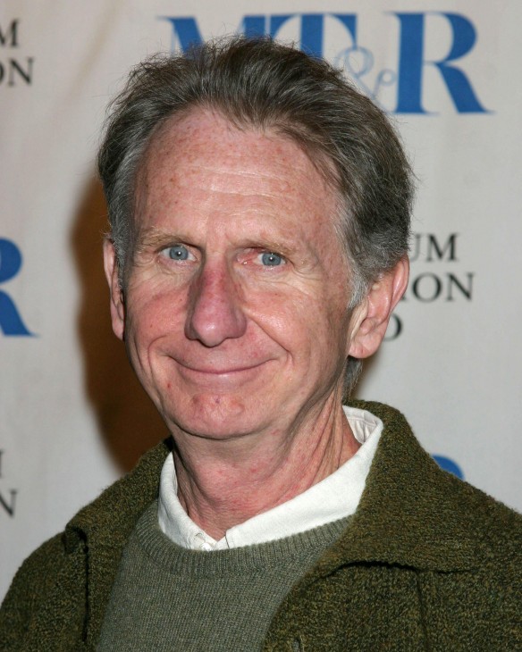 https://i.postimg.cc/7YTbgDL7/reneauberjonois-10-584x730.jpg