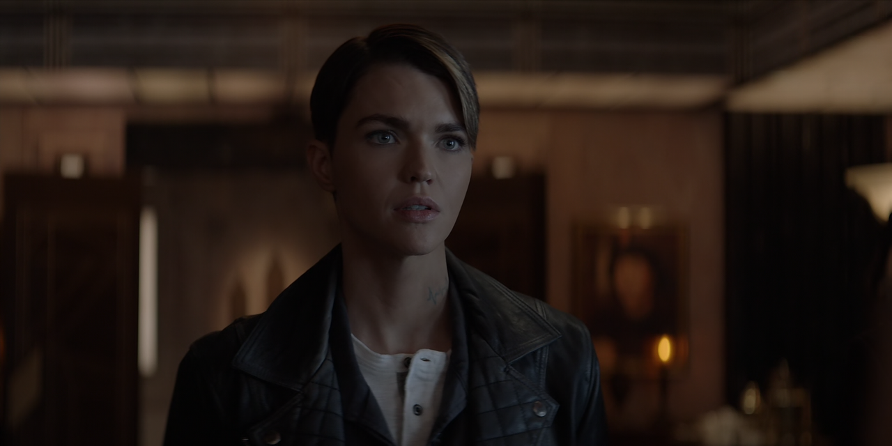 Batwoman.S01E12.Take.Your.Choice.1080p.10bit.BluRay.AAC5.1.HEVC-Vyndros.mkv_snapshot_06.56_[2020.08.