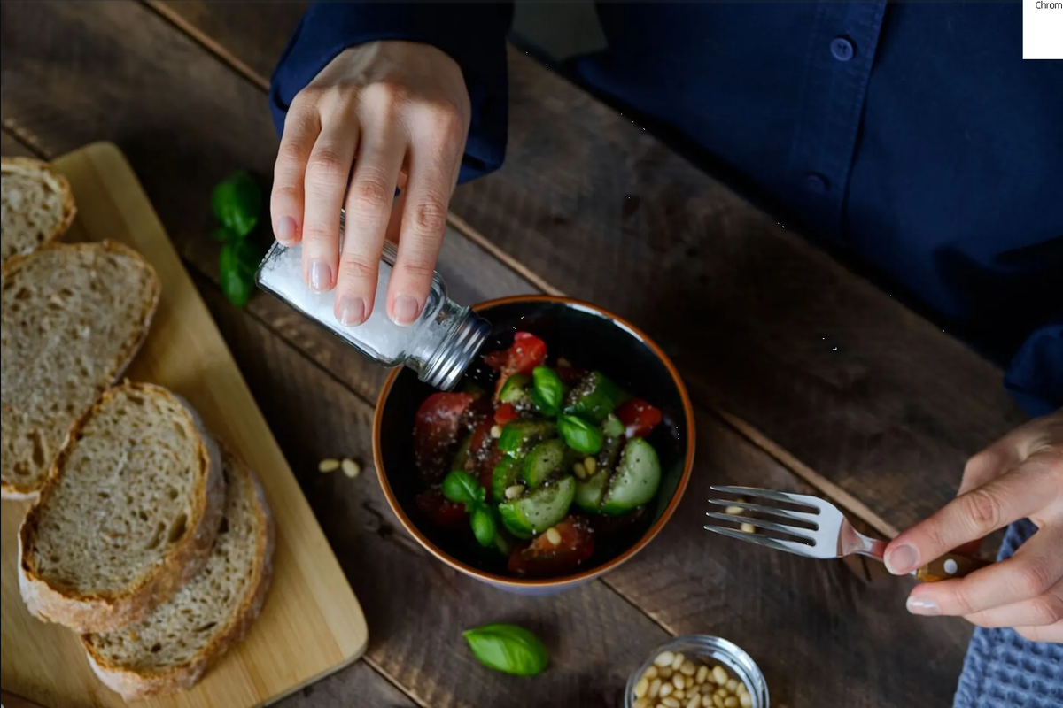 Comer demasiada sal podría aumentar los niveles de estrés