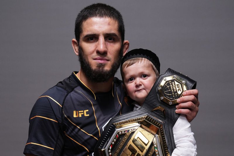 Ислам Махачев: Битката с Ковингтън е лесни пари