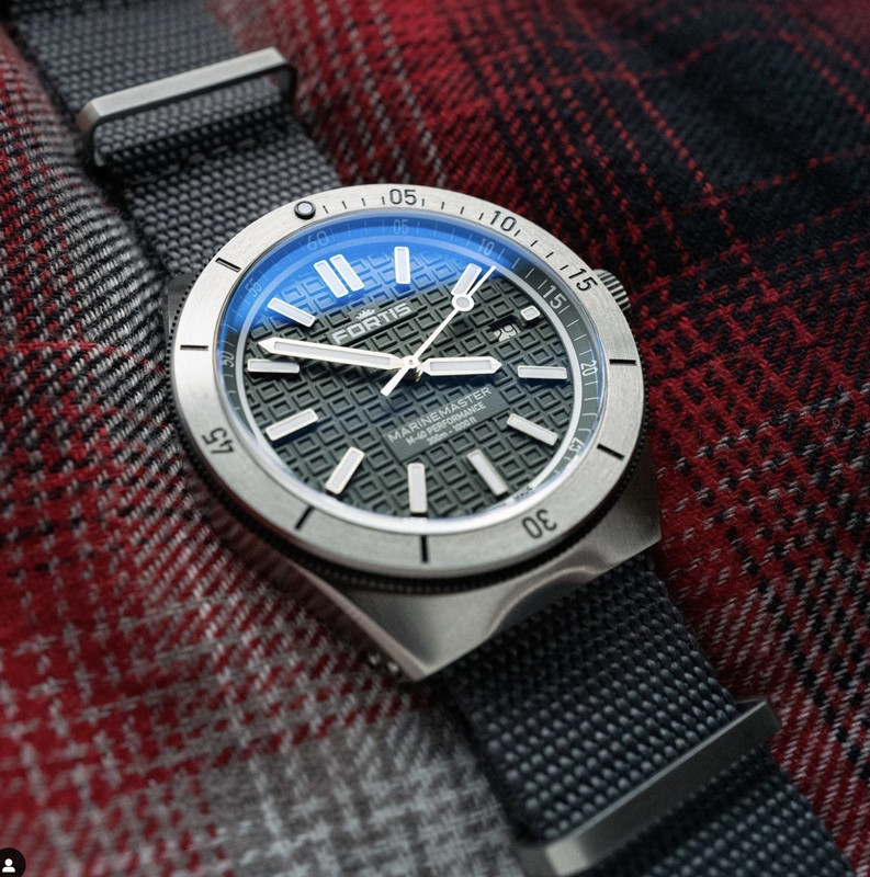 AA4FF744-0E6F-487F-9CC4-454C44187F94