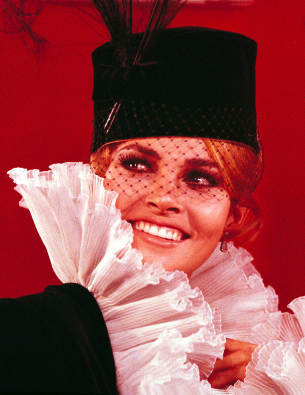 raquel_welch_d85