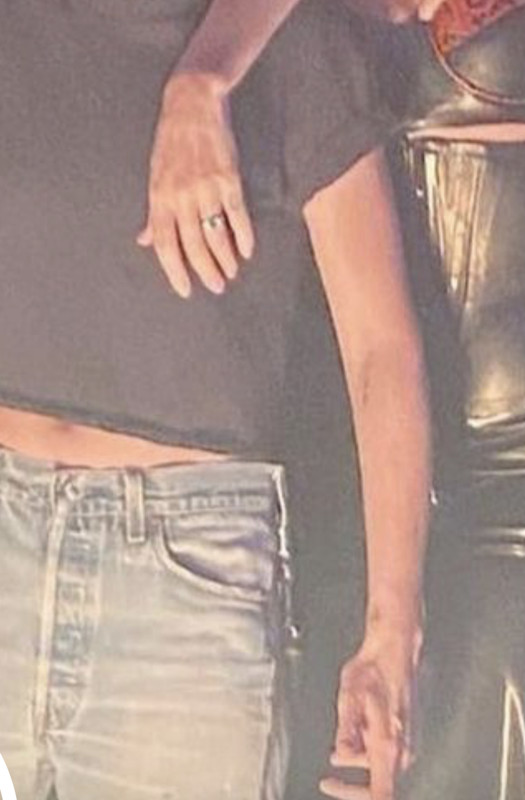 434E57C8-2EF6-4D7E-927F-F1F43CED331B