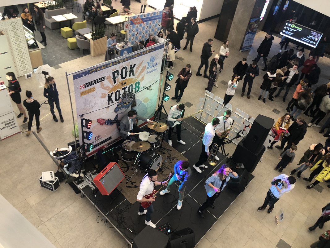 F3B79990-6065-4724-AA9D-1C1AA85D8AB8