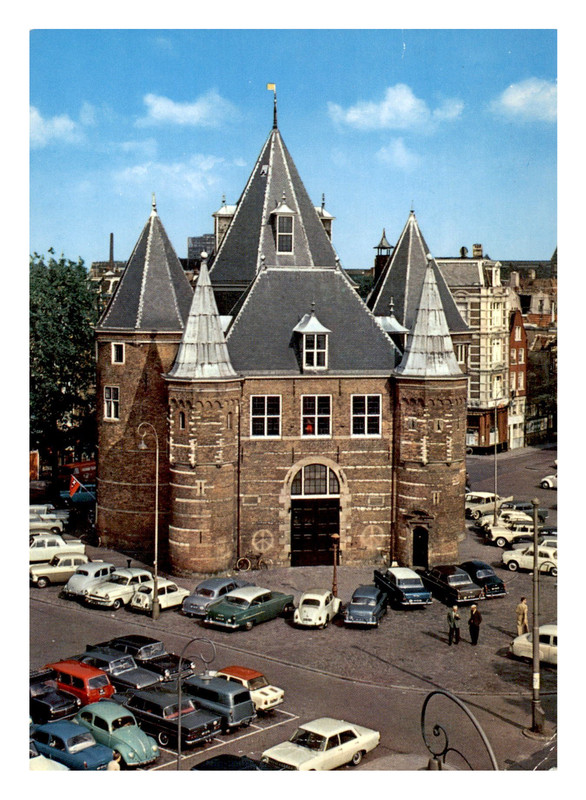 Amsterdam (NL) het Waaggebouw le Poids Public