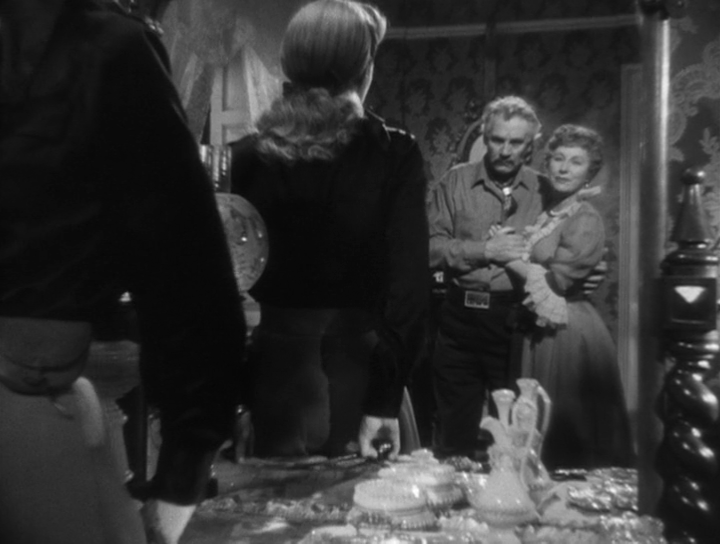 The Furies (1950) DVDRip.Dual.mkv_snapshot_01.03