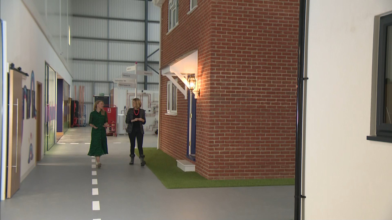ITV News London_20211019_18001830.ts_snapshot_04.38.017