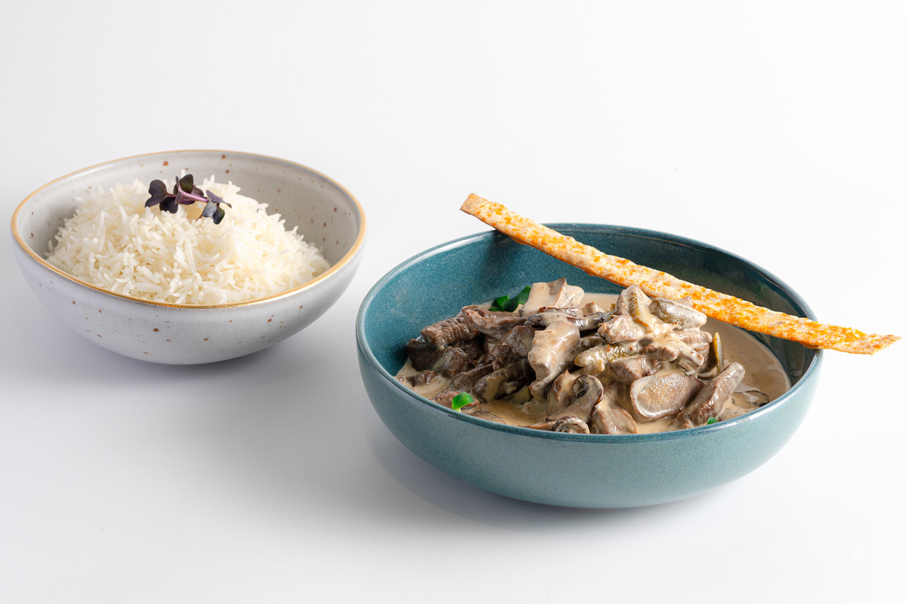International Favorites Beef Stroganoff