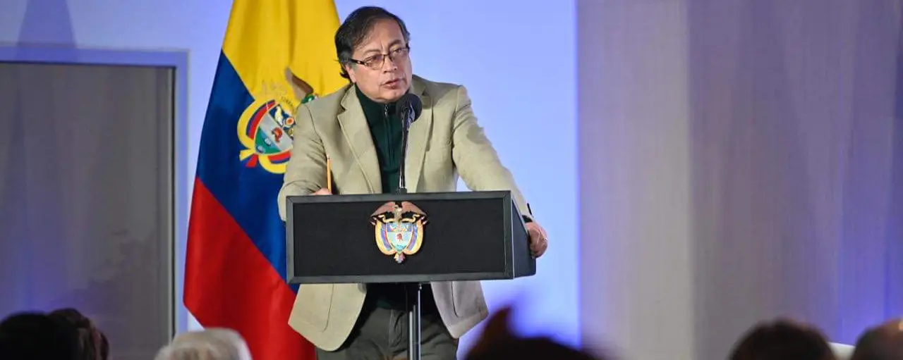 Jóvenes recibirán un millón mensual para no matar