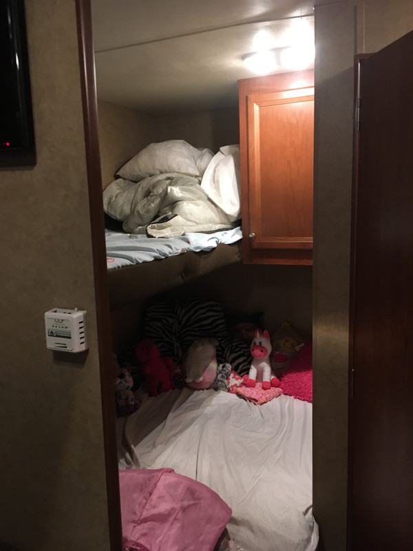 28C93A18-C8F6-4C3B-8F1F-ACA1E55C9638