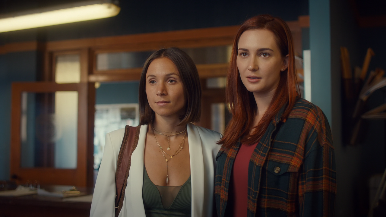 Wynonna.Earp.S04E07.Love's.All.Over.1080p.10bit.BluRay.AAC5.1.HEVC-Vyndros.mkv_snapshot_11.12_[2022.
