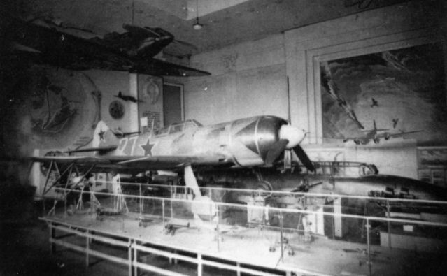 El La-7 White 27 de Kozhedub expuesto en el Museo del Ejército Soviético en Moscú El La-7 White 27 de Kozhedub expuesto en el Museo del Ejército Soviético en Moscú