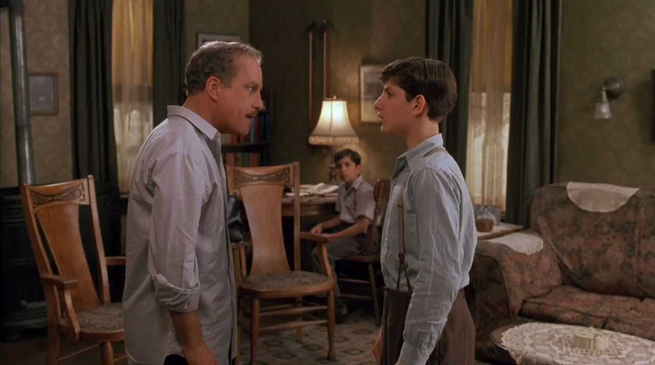 Lost in Yonkers 1993 WebRip [Hindi + Tamil + English] 480p 720p ESub Screenshot