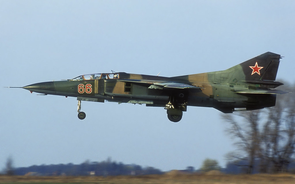 296 IAP Mig-23UB 66 Red_6902010 (3)