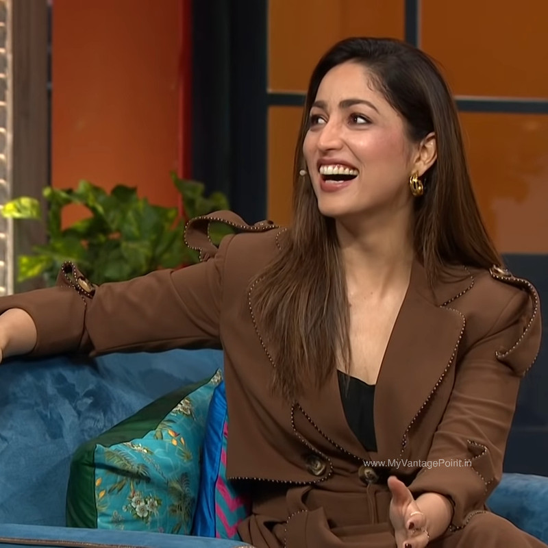 yami-gautam-in-the-kapil-sharma-show-promoting-dasvi-2022