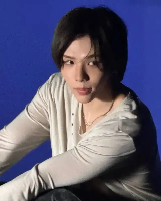 weverse_20250627200725-1_copy_768x960