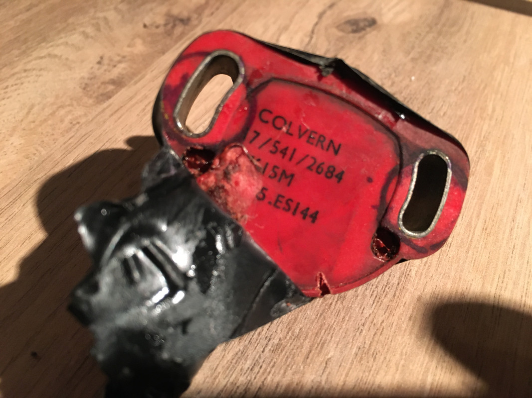 1E6A8303-081A-415F-8095-EF27C2BD18DC