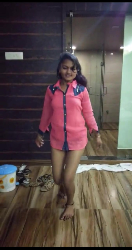 Desi Local Randi Hot Dance