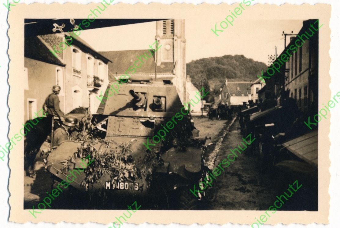 Foto Panzer Tank Char Panzerspähwagen Panhard Fr