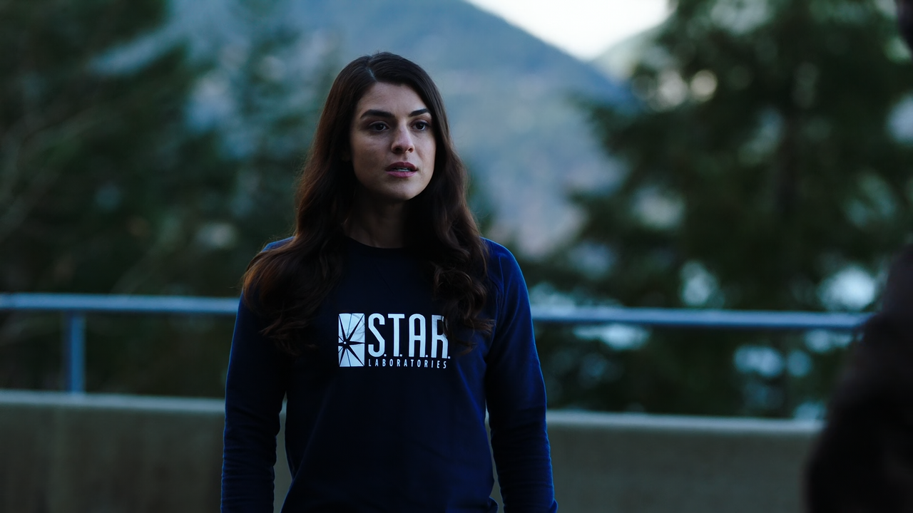 The.Flash.S07E10.Family.Matters.(1).1080p.10bit.AMZN.WEB-DL.DDP5.1.HEVC-Vyndros.mkv_snapshot_33.38_[