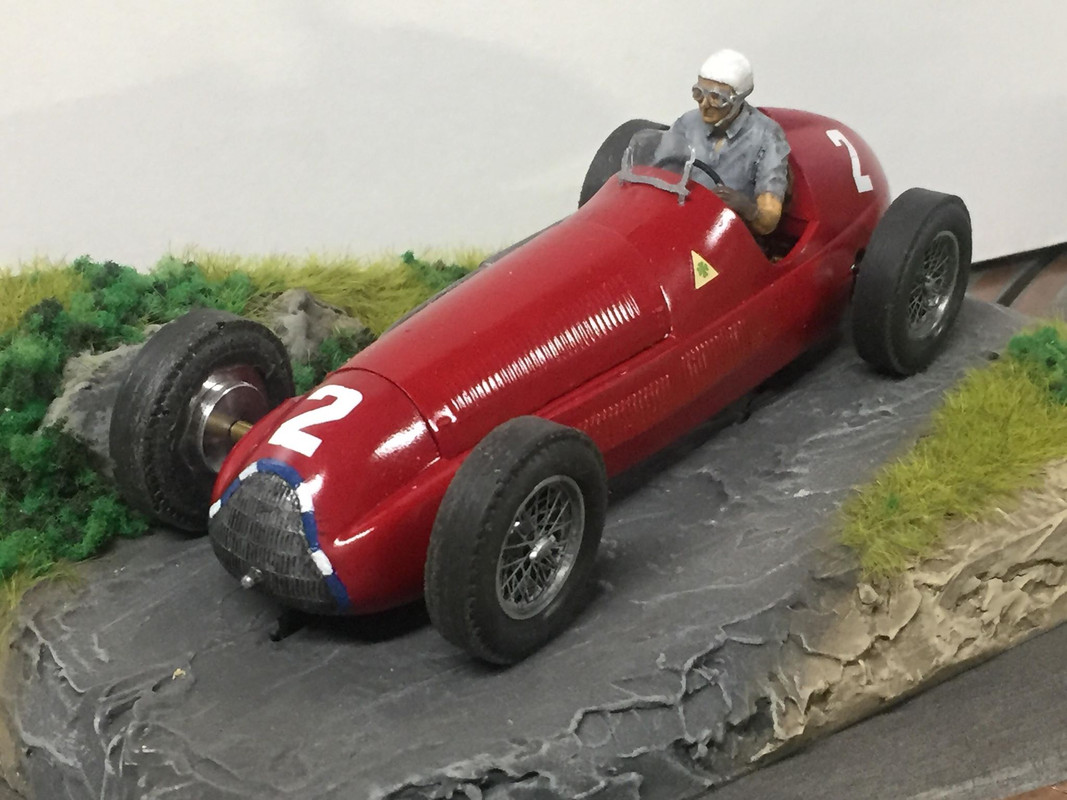 [Image: Alfa-1.jpg]
