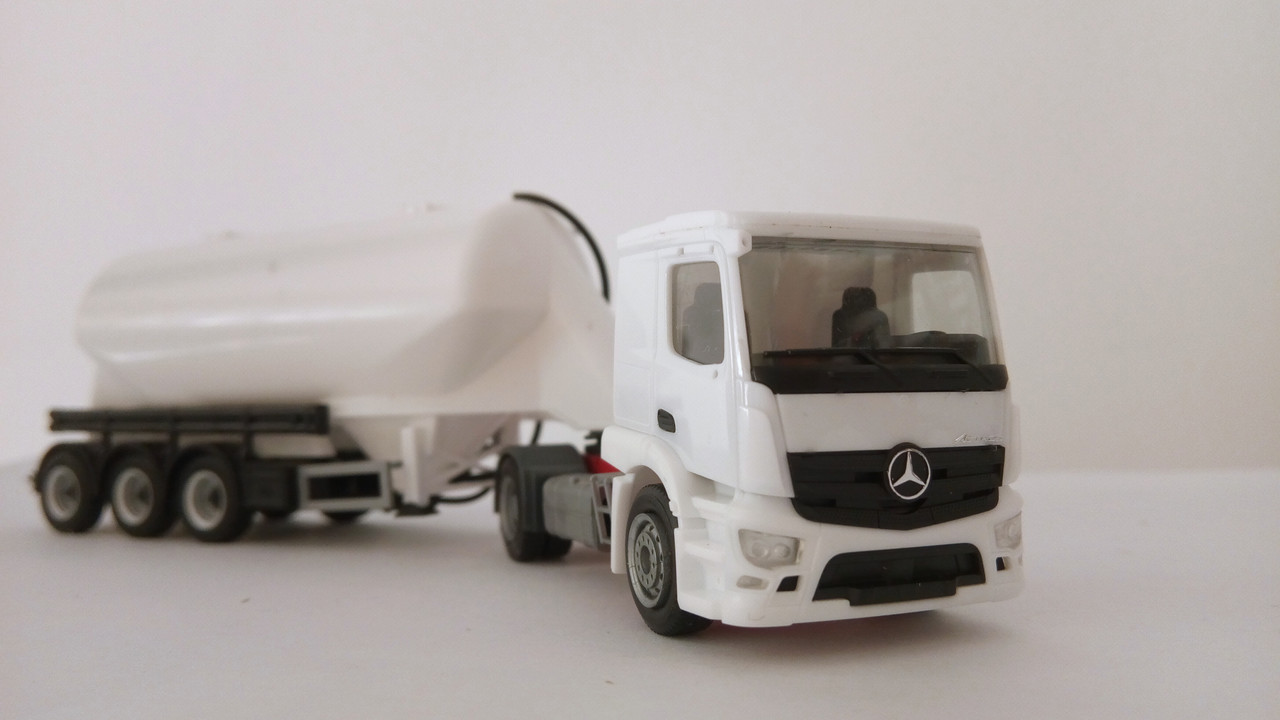 Mach (8122)