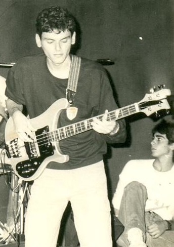 Baixo Magnus anos 80 Image